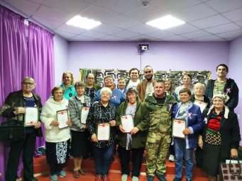 Псебайские волонтёры &laquo;серебряного&raquo; возраста: тепло сердец для бойцов СВО.