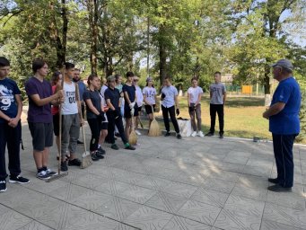 Мостовская районная организация ветеранов войны и труда защитила грант губернатора Кубани